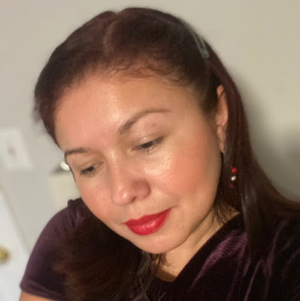 Meet your Posher, Xiomara